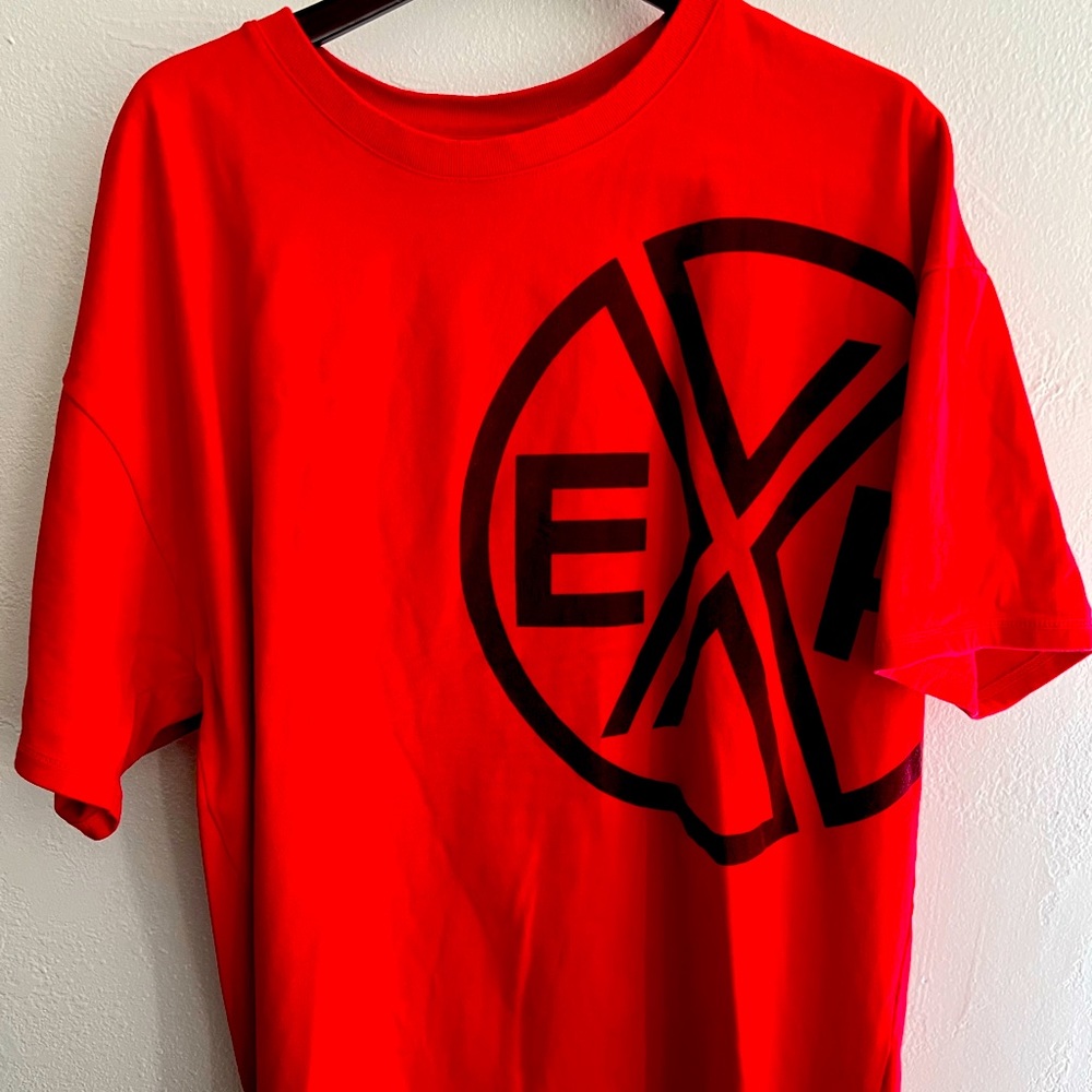 Express T-shirt Red size XL